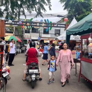 Hindari Kebiasaan Ini Saat Berburu Takjil Agar Tetap #cari_aman di Jalan